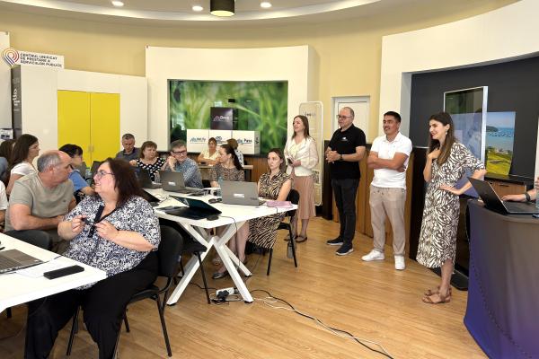 MLearn devine platforma-cheie pentru formarea digitală a angajaților din sistemul public