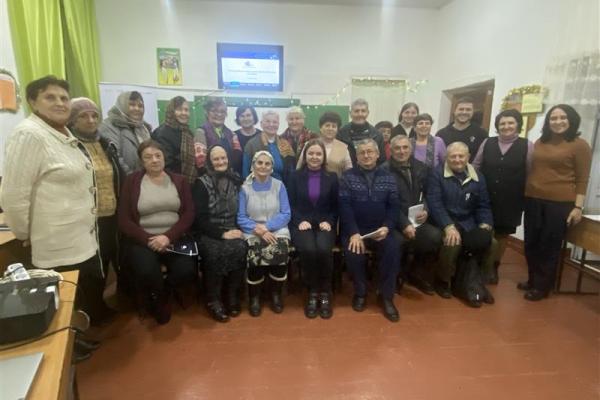 AGE ajută vârstnicii să descopere avantajele tehnologiei și să devină utilizatori activi ai serviciilor publice electronice