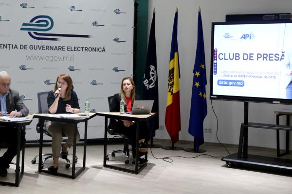 Accesul la date din registrele oficiale a fost discutat în Clubul de Presă