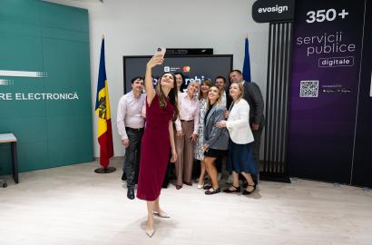 AGE și UMAEF - Acord strategic de colaborare pentru dezvoltarea ecosistemului EVO
