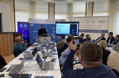AGE continuă instruirile dedicate noilor tehnologii în guvernarea digitală