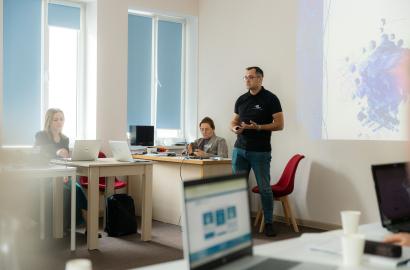 Un grup de manageri și profesori din învățământul profesional tehnic au participat la o nouă sesiune de instruire în guvernarea electronică