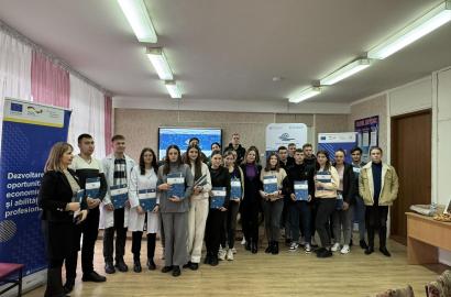 Impactul sesiunilor de informare în teritoriu. AGE aduce educația digitală la Leova și Brătușeni