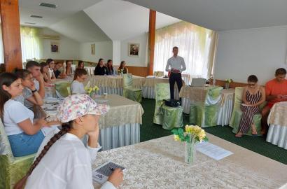 Soluții informaționale destinate transparentizării procedurilor de achiziții publice discutate la Tabăra de vară