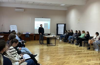 Între teorie și practică în domeniul guvernării digitale