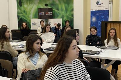 Între teorie și practică în domeniul guvernării digitale
