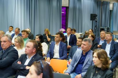 Platforma e-APL a fost prezentată la Forumul dedicat orașelor inteligente în devenire din țara noastră